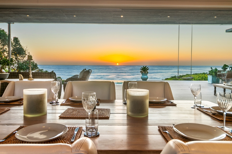 9 Bedroom Property for Sale in Beachy Head Western Cape